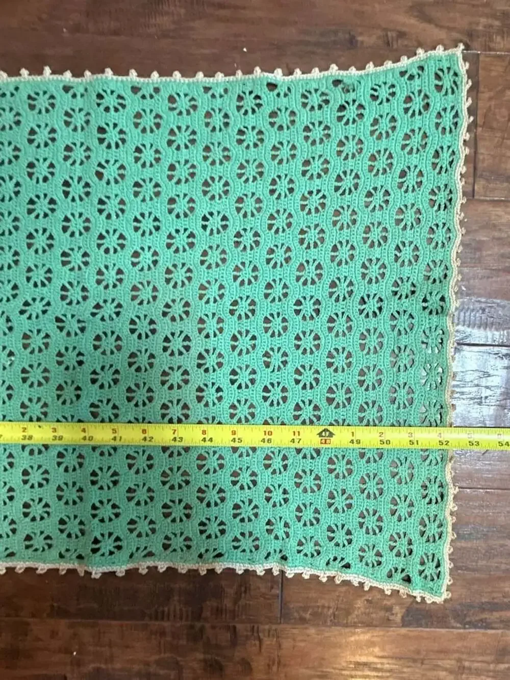 Handmade Vintage Crochet Table Runner 52 x 17 Green Cotton Lace